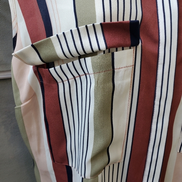 Primark Striped Sleeveless Button Down Blouse - Picture 5 of 9